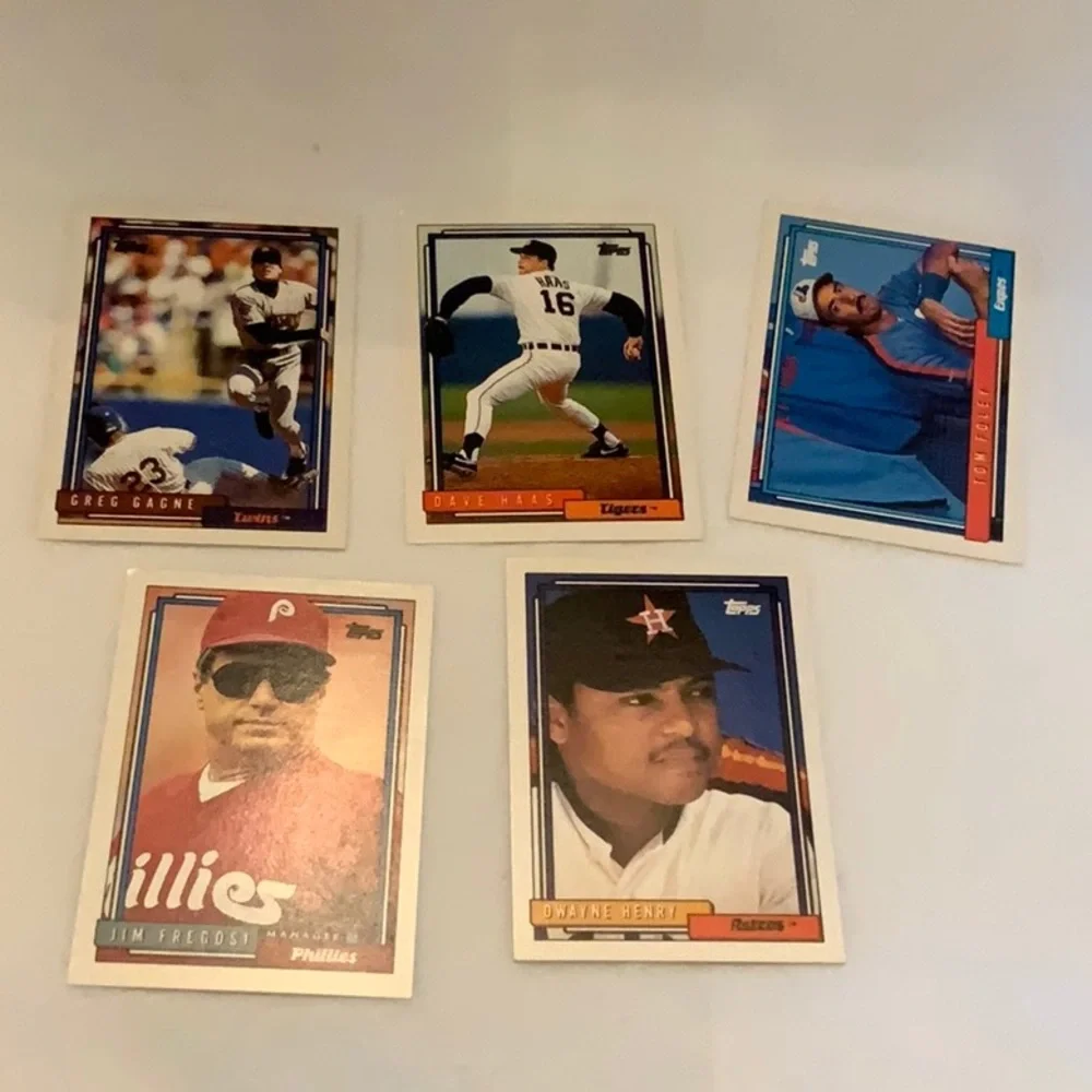 Bundle of Baseball Cards Lot 86